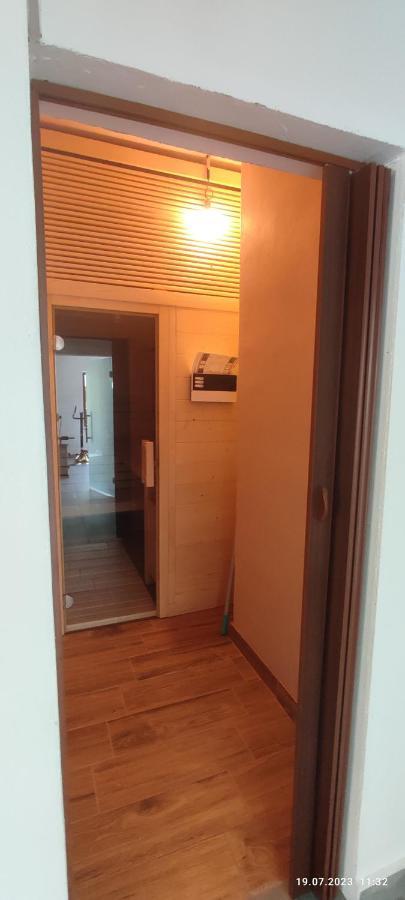 Aquacool Hotell Crasna  Eksteriør bilde